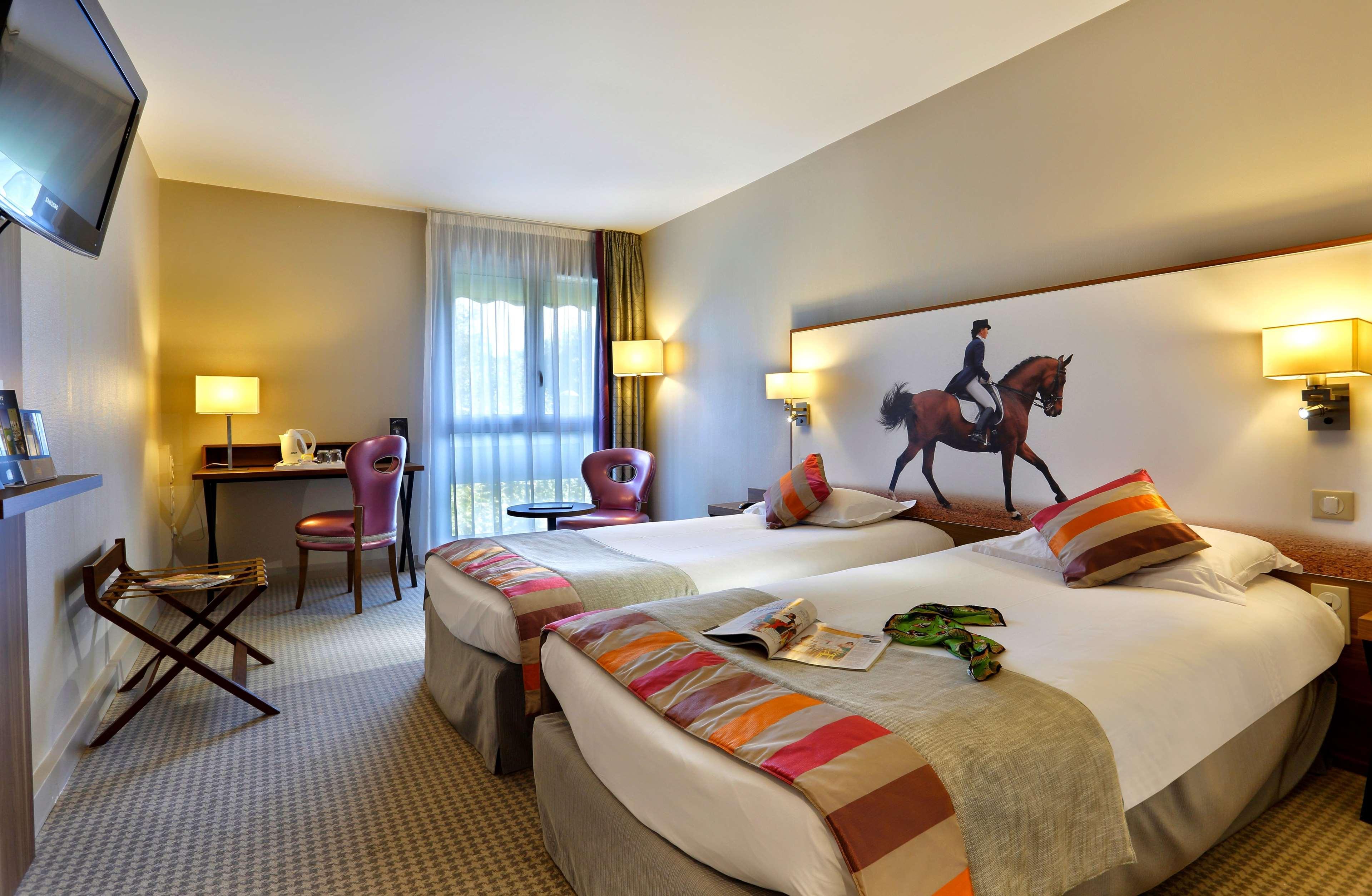 Best Western Plus Hotel Du Parc Chantilly Exterior photo