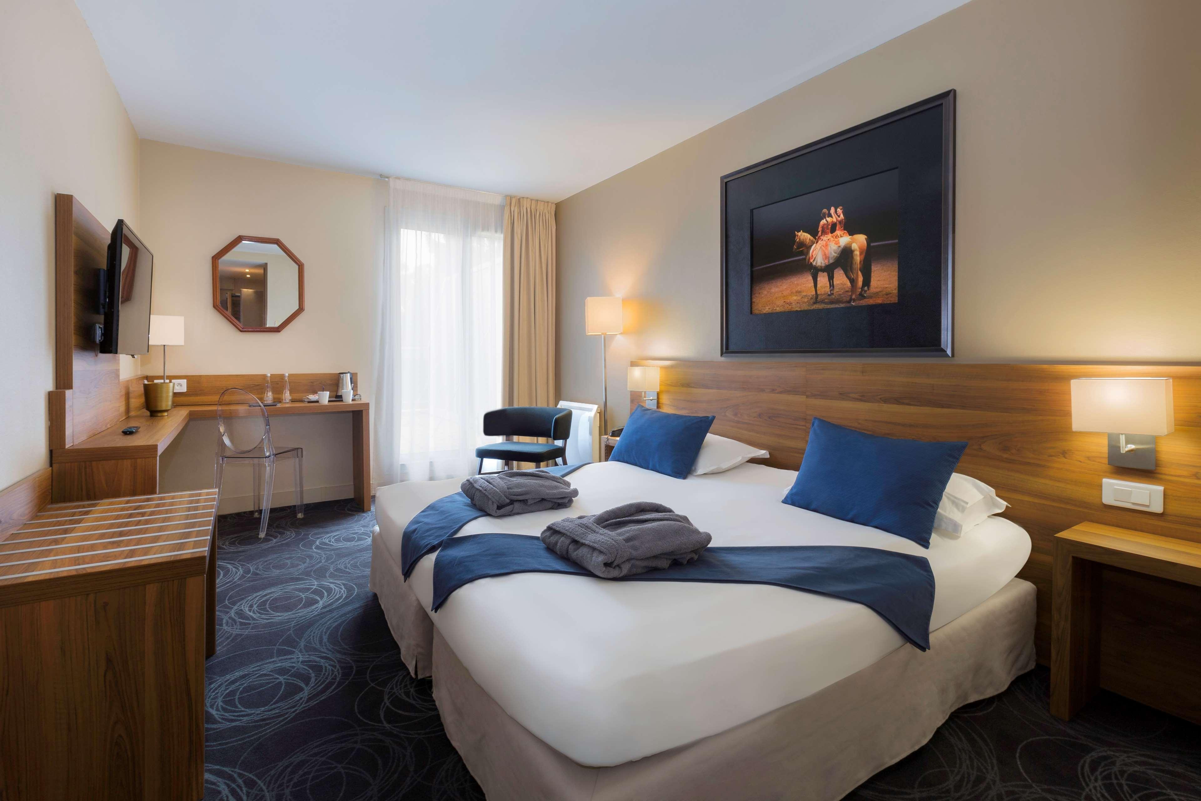 Best Western Plus Hotel Du Parc Chantilly Exterior photo