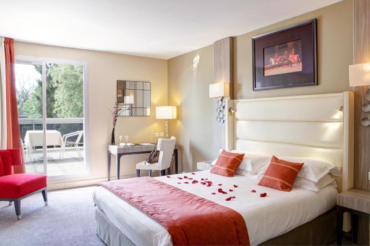 Best Western Plus Hotel Du Parc Chantilly Exterior photo