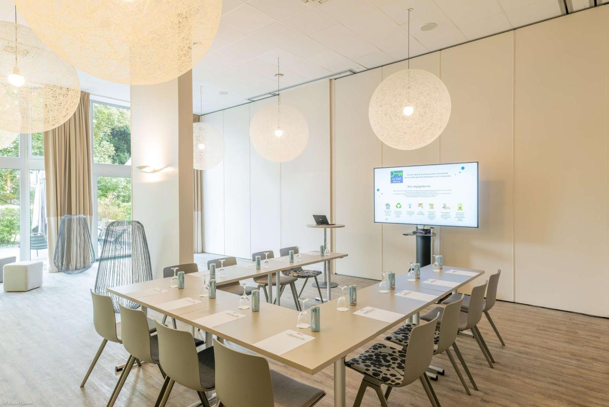 Best Western Plus Hotel Du Parc Chantilly Exterior photo