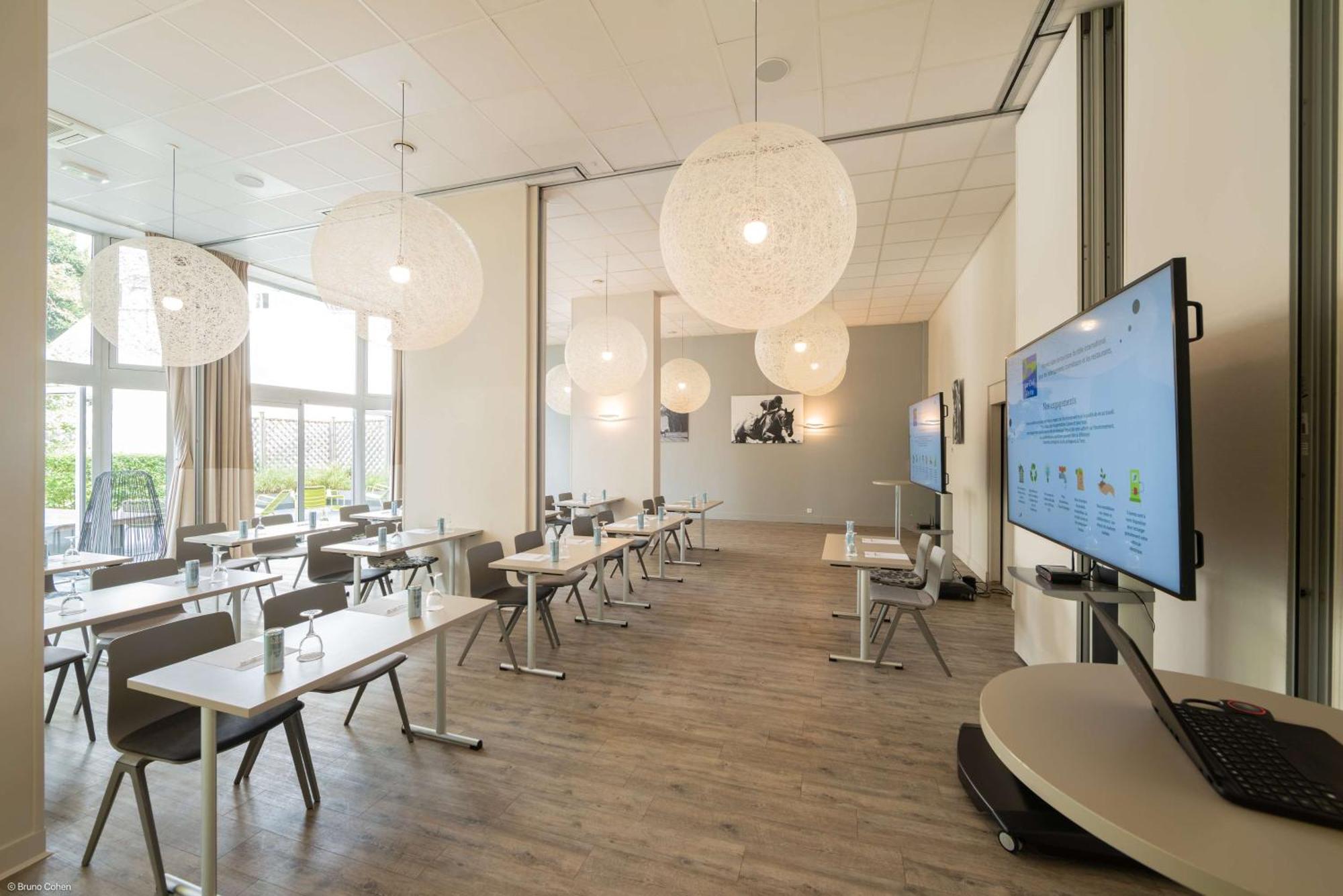 Best Western Plus Hotel Du Parc Chantilly Exterior photo